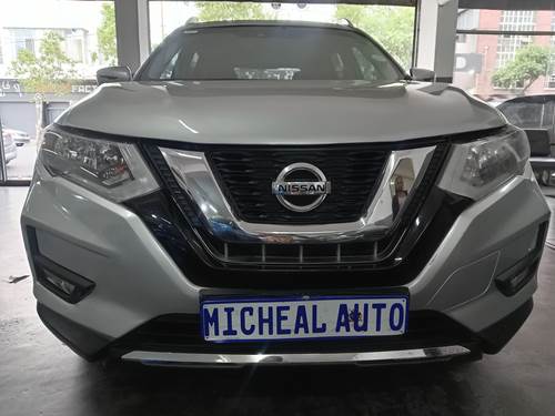 Nissan X-Trail VII 2.5 SE 4X4 CVT